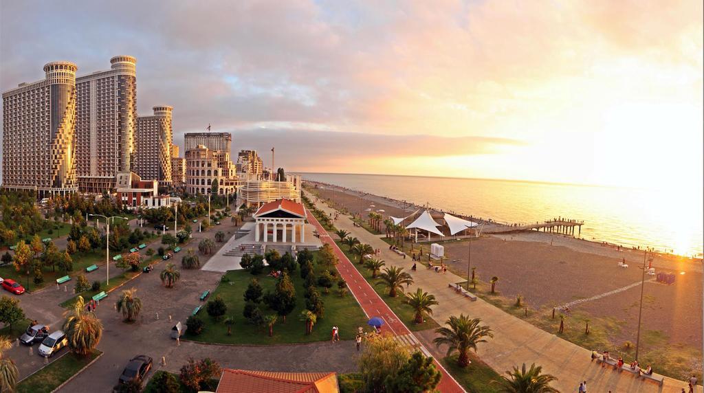 Aparthotel In Orbi Sea Towers Batumi Kültér fotó